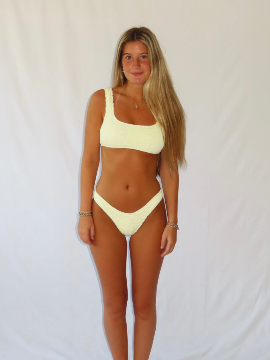 European Summer OG off white- scrunch fabric top